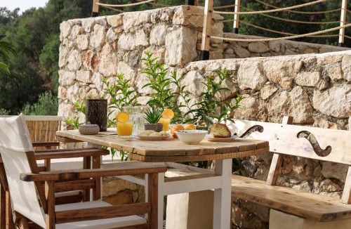 Monopari Other | Gogna Luxury Domes - Avocado