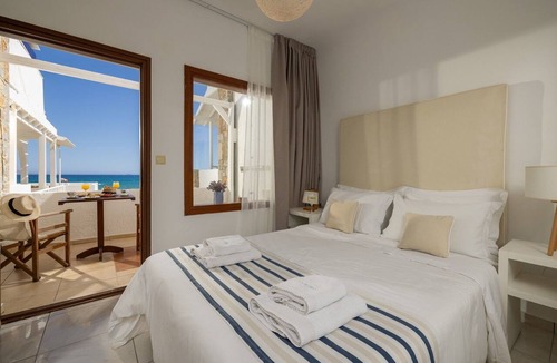 Kokkini Chani Hotel | Golden Grain Beachfront Suites