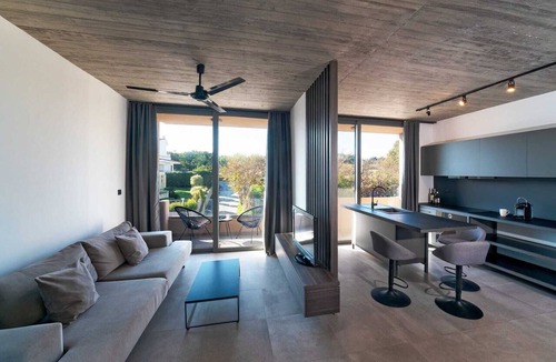 Petaloudes Apartment | Golden Sun Adults-Only Luxury Apartment in Rhodes