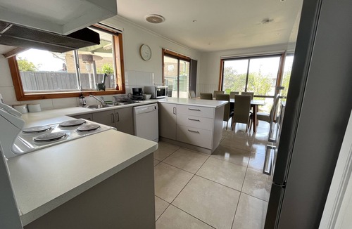 Sebastopol House | Goldfields house Big spacious bright family home
