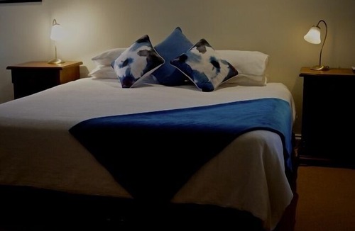 Torrumbarry House | Goolwa Spa & River Retreat House