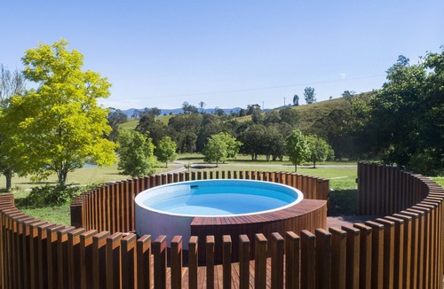 Mograni Cottage | Gorgeous 2 bedroom cottage set in a vineyard with valley views