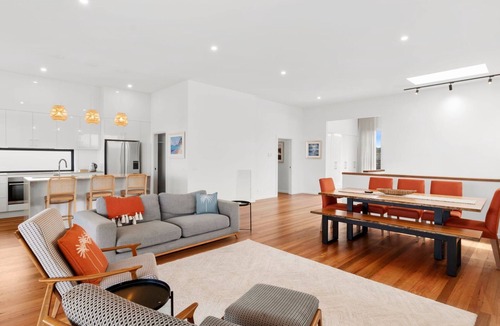 Tomakin House | Gorgeous Beachfront house in Tomakin