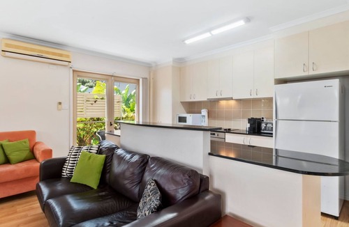 Long Beach House | Gorgeous townhouse perfect for a family escape