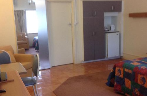 Dadswells Bridge Hotel | Grampians Motel/Hotel