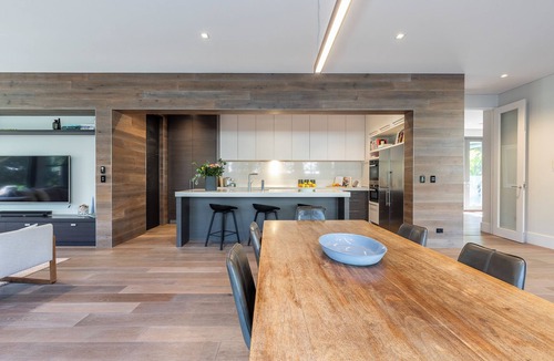 Swanbourne Villa | Grand Beachside Retreat in secluded location with iconic restaurant on doorstep.
