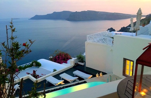 Oia Villa | Grand Canava - 1868 Winery Canava - Caldera View, Private Pool, Free Breakfast.