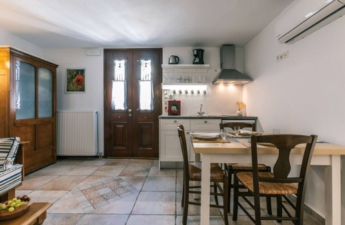 Old Town Naxos Apartment | Grand Premium Apartment in Naxos Centre!
