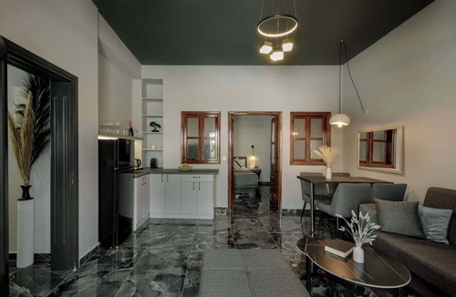 Imerovigli Apartment | Grande Studio with Jacuzzi Nea Premium Residences