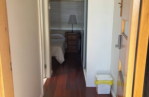 Riverwood House | Grannyflat, with your own entrance and 10 minutes to station.