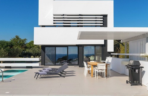Gennadi Villa | Great Albatross Villa