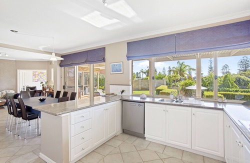 West Leederville House | Great disc for long stays! Your unique oasis - nKing Bed, FAB WIFI, free parking