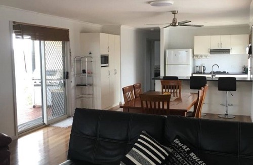 Wallanippie House | Great ocean views from spacious entertaining deck
