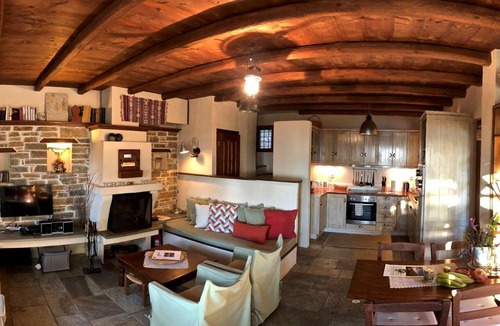 Agios Vlassios Villa | Great Pelion Villa | Villa Dioni | 2 bedrooms | Aghios Georgios