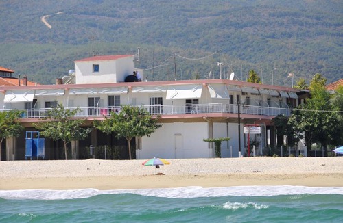 Asprovalta Apartment | Greece Asprovalta Rooms Accomodation Apartment Hotel Petalo