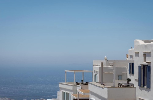 Tinos Apartment | Green 3 by Morfes Luxury Apartments