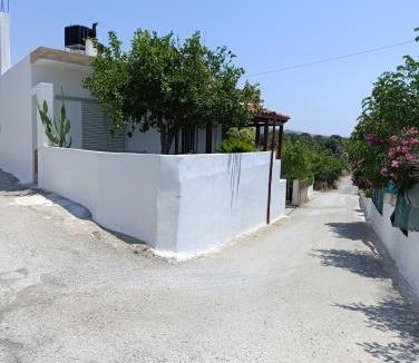 Gortyna House | Green Garden House