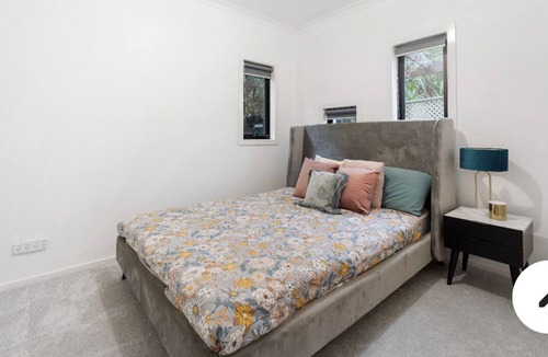 South Morang House | Green Serenity Modern/homely self check-In&Parking