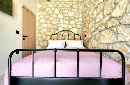 Lefkakia Apartment | Gregory's Farm