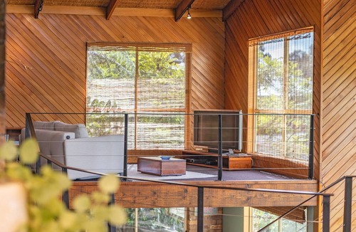 Woodford House | Grey Gum Lodge @ Woodford