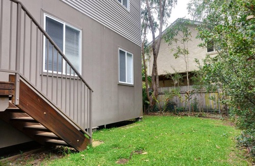 Hawks Nest House | Gumbeachy - Pet Friendly - Free Wi-Fi