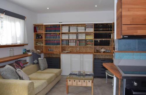 Gerakas Apartment | h2h Myrto #Λειτουργικό studio 30' Αθήνα, 15' Αεροδρομιο