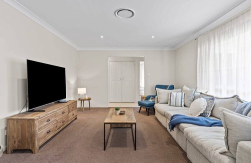Corlette House | Halyard Beach Haven - Dive into Bliss