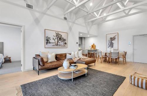 Moana Apartment | Hamptons at Moana - Panoramic Beachfront Living
