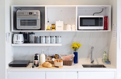 Woodend Apartment | Hanging Rock Views, Queen Suite in classic bush setting