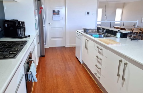 Wallaroo Hotel | Happy Days, Wallaroo