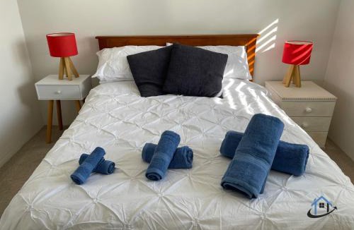 Freshwater Apartment | Harbord House - Ocean views, plunge pool, 2 bed, free-wi-fi, superb location