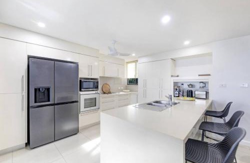 Darwin City Centre Apartment | Harbour Edge - Moments from Darwin Waterfront & CBD