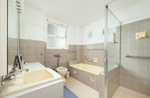 Darling Point Apartment | HARBOUR FRONT SINGLE LEVEL APARTMENT