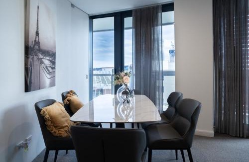 Darling Harbour Apartment | Harbour Hideaway in the CBD