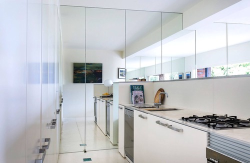 Elizabeth Bay Apartment | Harbour Views from Exclusive Address - 3 bedrooms, huge balcony, pool, laundry