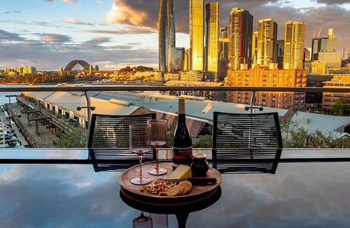 Pyrmont Apartment | Harbour views Pyrmont IH