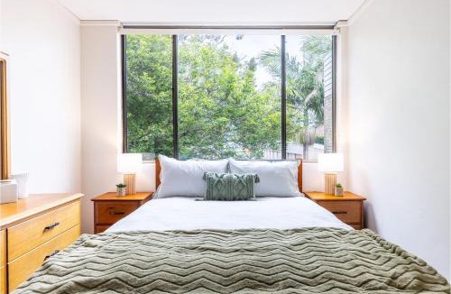 Soldiers Point Apartment | Harbourside 15 right on the waterfront