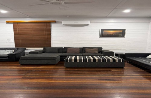 Angourie House | Harbourside, 7 Harbour Street