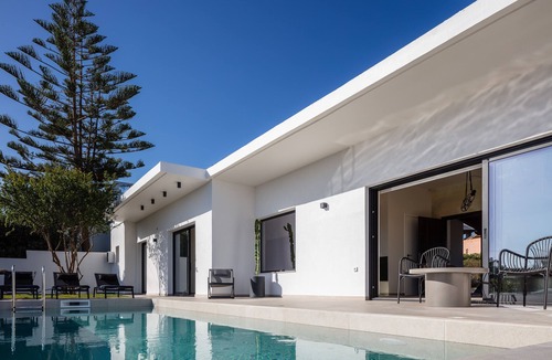 Violi Charaki Villa | Harisma Villa, with Sensory Design & Prime Spot