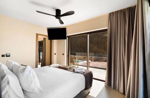 Pefki Hotel | Harmony E Rock Hotel