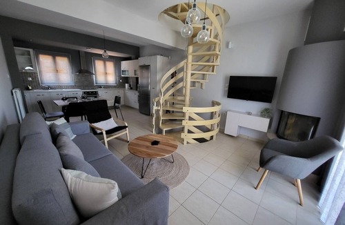 Spata-Artemida House | Harmony Relax House 1 - 3BR - Airport - Parking