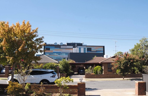 Shepparton House | Harry's Place - 2 minutes to GV health