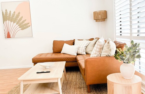 Turvey Park Apartment | Haven in the heart of Turvey Park!