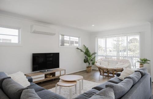 Burrill Lake House | Haven On Q