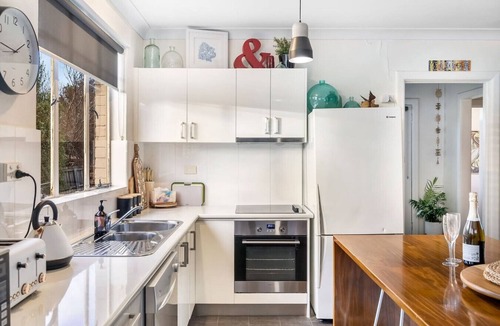 Glenorchy Apartment | Haven on Timsbury | Urban Escape near Mona