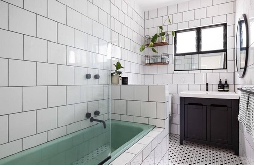 Hawthorn Apartment | Hawthorn's Tranquil Haven Free WiFi