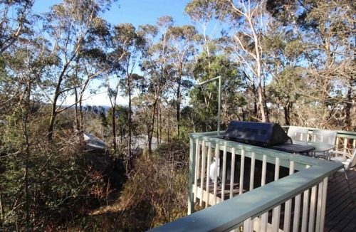 Blackheath House | Hearthstone | Close to Govetts Leap lookouts and bushwalks