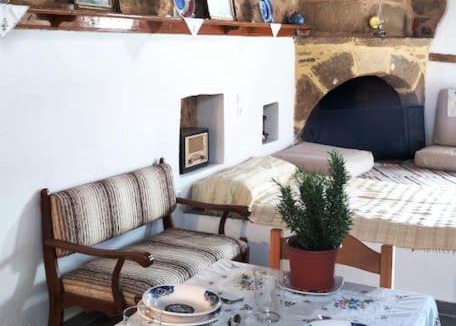 Malonas House | Heliophilia Malona