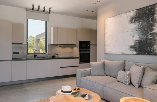 Argostoli Town Hotel | Helios Luxury Villas
