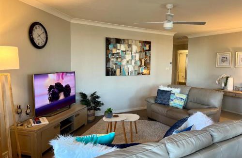 Tuncurry Apartment | Heritage unit 101